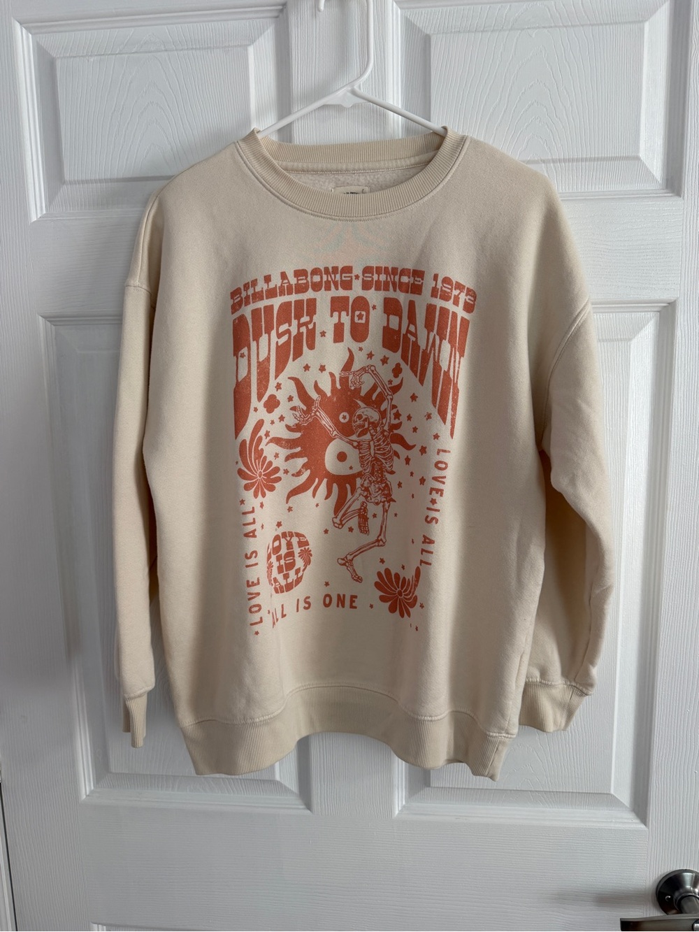 Billabong Cream Crewneck with Rust Graphic Push to Dawn
